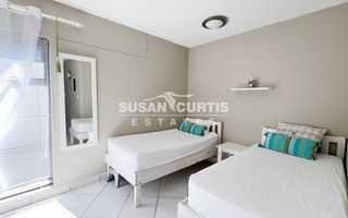 4 Bedroom House For Sale in Long Beach