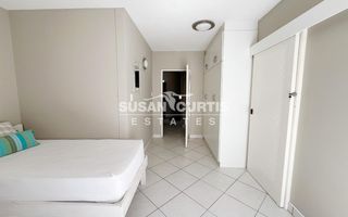 4 Bedroom House For Sale in Long Beach