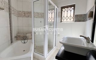4 Bedroom House For Sale in Long Beach