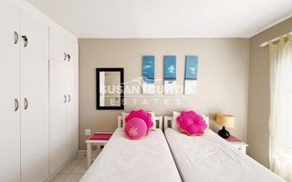 4 Bedroom House For Sale in Long Beach