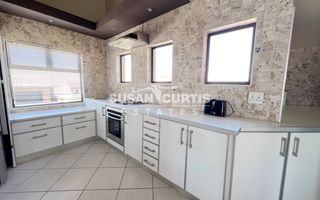 4 Bedroom House For Sale in Long Beach