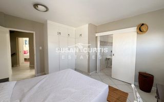 4 Bedroom House For Sale in Long Beach