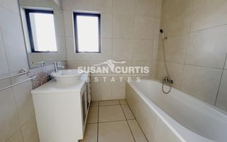 4 Bedroom House For Sale in Long Beach