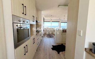 3 Bedroom House For Sale in Long Beach