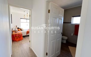 3 Bedroom House For Sale in Long Beach