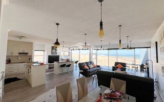 3 Bedroom House For Sale in Long Beach
