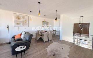 3 Bedroom House For Sale in Long Beach