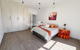 3 Bedroom House For Sale in Long Beach