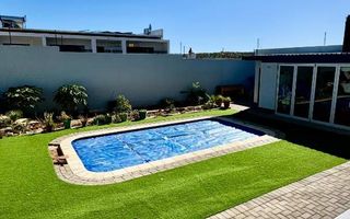 4 Bedroom House For Sale in Kleine Kuppe, Windhoek