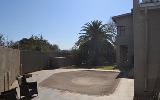 5 Bedroom House To Rent in Hochlandpark, Windhoek
