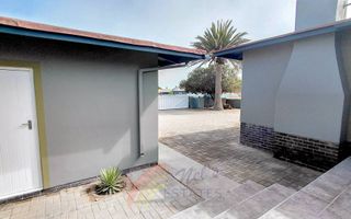 4 Bedroom House To Rent in Vineta, Swakopmund