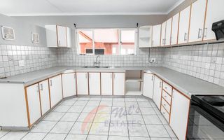 4 Bedroom House To Rent in Vineta, Swakopmund