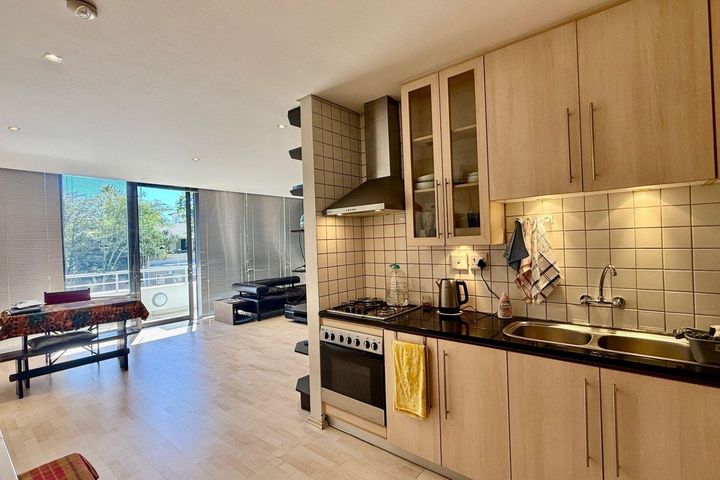 2 Bedroom Apartment For Sale in Windhoek Central, Windhoek