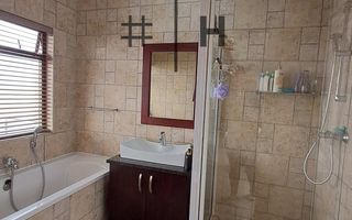 5 Bedroom House For Sale in Ocean View, Swakopmund
