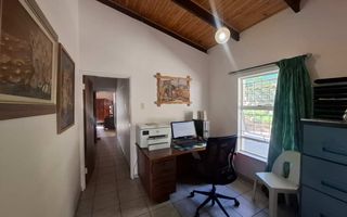 4 Bedroom House For Sale in Ludwigsdorf, Windhoek