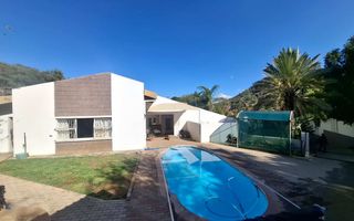 4 Bedroom House For Sale in Ludwigsdorf, Windhoek