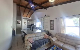4 Bedroom House For Sale in Ludwigsdorf, Windhoek