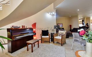 5 Bedroom House For Sale in Swakopmund Ext 9, Swakopmund