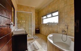 5 Bedroom House For Sale in Swakopmund Ext 9, Swakopmund
