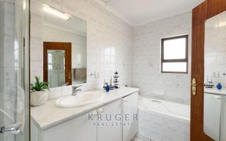 4 Bedroom House For Sale in Swakopmund Central, Swakopmund