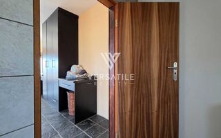 4 Bedroom House For Sale in Long Beach