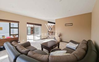 4 Bedroom House For Sale in Long Beach