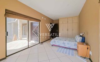 4 Bedroom House For Sale in Long Beach