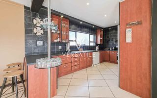 4 Bedroom House For Sale in Long Beach