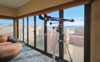 4 Bedroom House For Sale in Long Beach