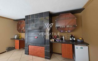 4 Bedroom House For Sale in Long Beach