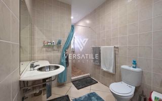4 Bedroom House For Sale in Long Beach