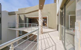 4 Bedroom House For Sale in Long Beach