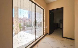 4 Bedroom House For Sale in Long Beach
