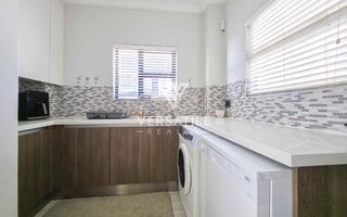 3 Bedroom House To Rent in Long Beach