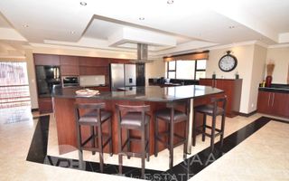 4 Bedroom House For Sale in Vogelstrand, Swakopmund