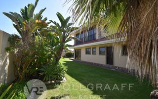 4 Bedroom House For Sale in Vogelstrand, Swakopmund