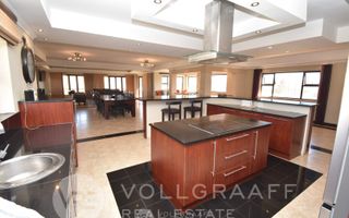 4 Bedroom House For Sale in Vogelstrand, Swakopmund