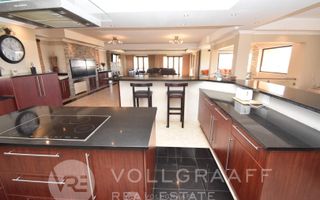 4 Bedroom House For Sale in Vogelstrand, Swakopmund