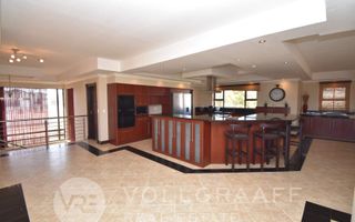 4 Bedroom House For Sale in Vogelstrand, Swakopmund