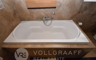 4 Bedroom House For Sale in Vogelstrand, Swakopmund