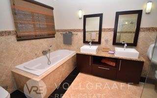 4 Bedroom House For Sale in Vogelstrand, Swakopmund