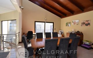 5 Bedroom House For Sale in Vogelstrand, Swakopmund
