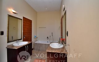 5 Bedroom House For Sale in Vogelstrand, Swakopmund