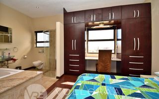 5 Bedroom House For Sale in Vogelstrand, Swakopmund