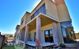 5 Bedroom House For Sale in Vogelstrand, Swakopmund