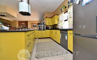 5 Bedroom House For Sale in Vogelstrand, Swakopmund
