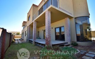 5 Bedroom House For Sale in Vogelstrand, Swakopmund