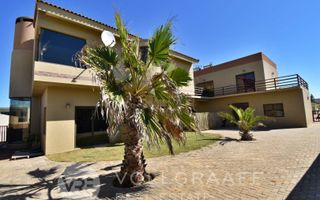 5 Bedroom House For Sale in Vogelstrand, Swakopmund