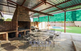 5 Bedroom House For Sale in Outjo