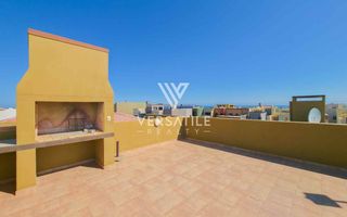 4 Bedroom House For Sale in Long Beach